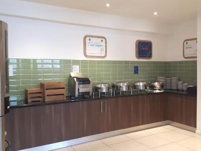 Express By Ihg Hotel